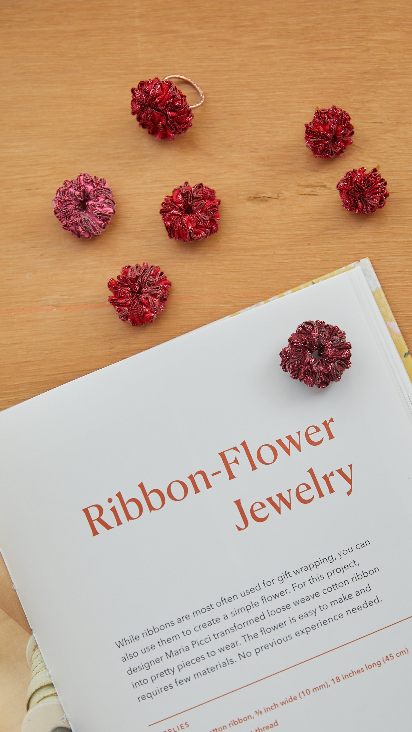 Maria Ribbons Workshop online + Ribbon flower jewelry kit with Maria Picci – studio ...