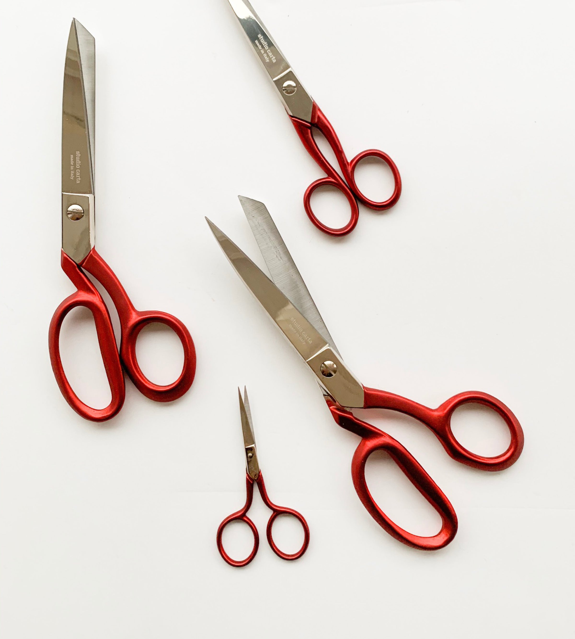 Scarlet red scissors – studio carta shop